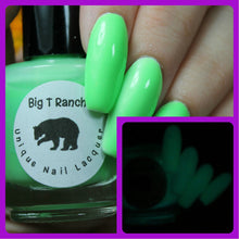 Load image into Gallery viewer, Glow-in-the-Dark Nail Polish - Green - SATURN - FREE U.S. SHIPPING - Nail Polish/Lacquer - Regular Full Sized Bottle (15 ml size)