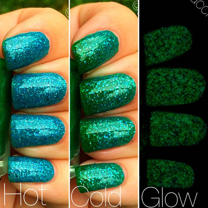Mermaid Blue to Green Color Changing and Glow in the Dark Nail Polish - FREE U.S. SHIPPING - Glows Green - Mood Nail Polish