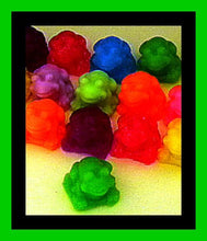 Load image into Gallery viewer, Soap - Frogs - Mini Frogs - 20 Soaps - Free U.S. Shipping - Party Favors - Birthdays - Soap for Kids - Mini Soap Favors