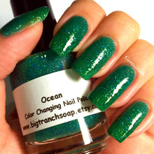 Load image into Gallery viewer, Color Changing Nail Polish - Ocean - Temperature Changing - FREE U.S. SHIPPING - Custom Blended Polish/Lacquer - 0.5 oz Full Sized Bottle